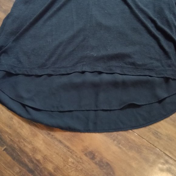 White House Black Market Split Back Long Sleeve Black V- Neck Top Size Large - Picture 2 of 7